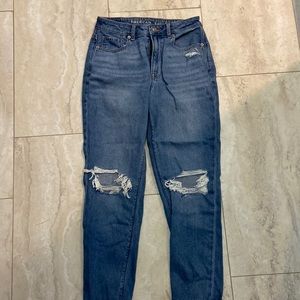 Barely worn distressed Mom Jeans
